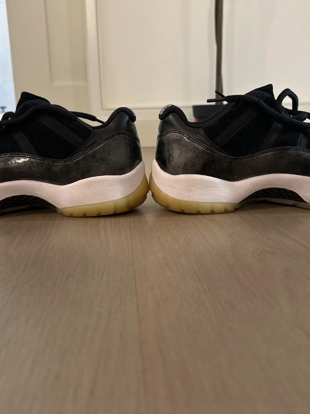 Air Jordan 11 Low
